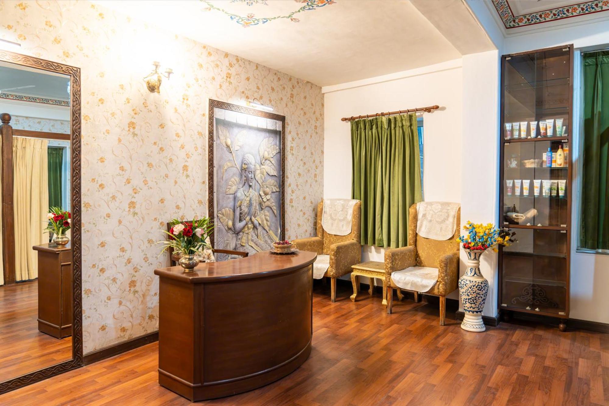 Udaigarh - Udaipur Hotell Exteriör bild