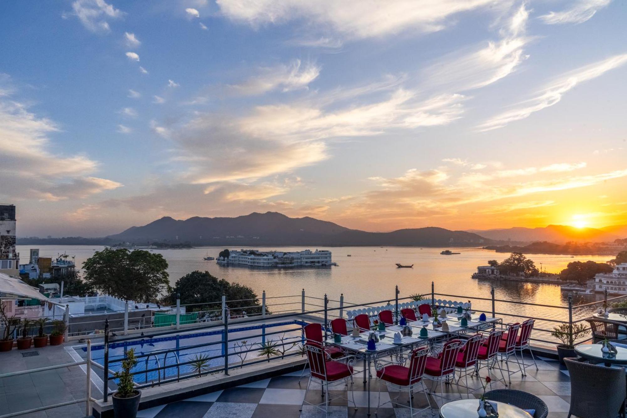 Udaigarh - Udaipur Hotell Exteriör bild