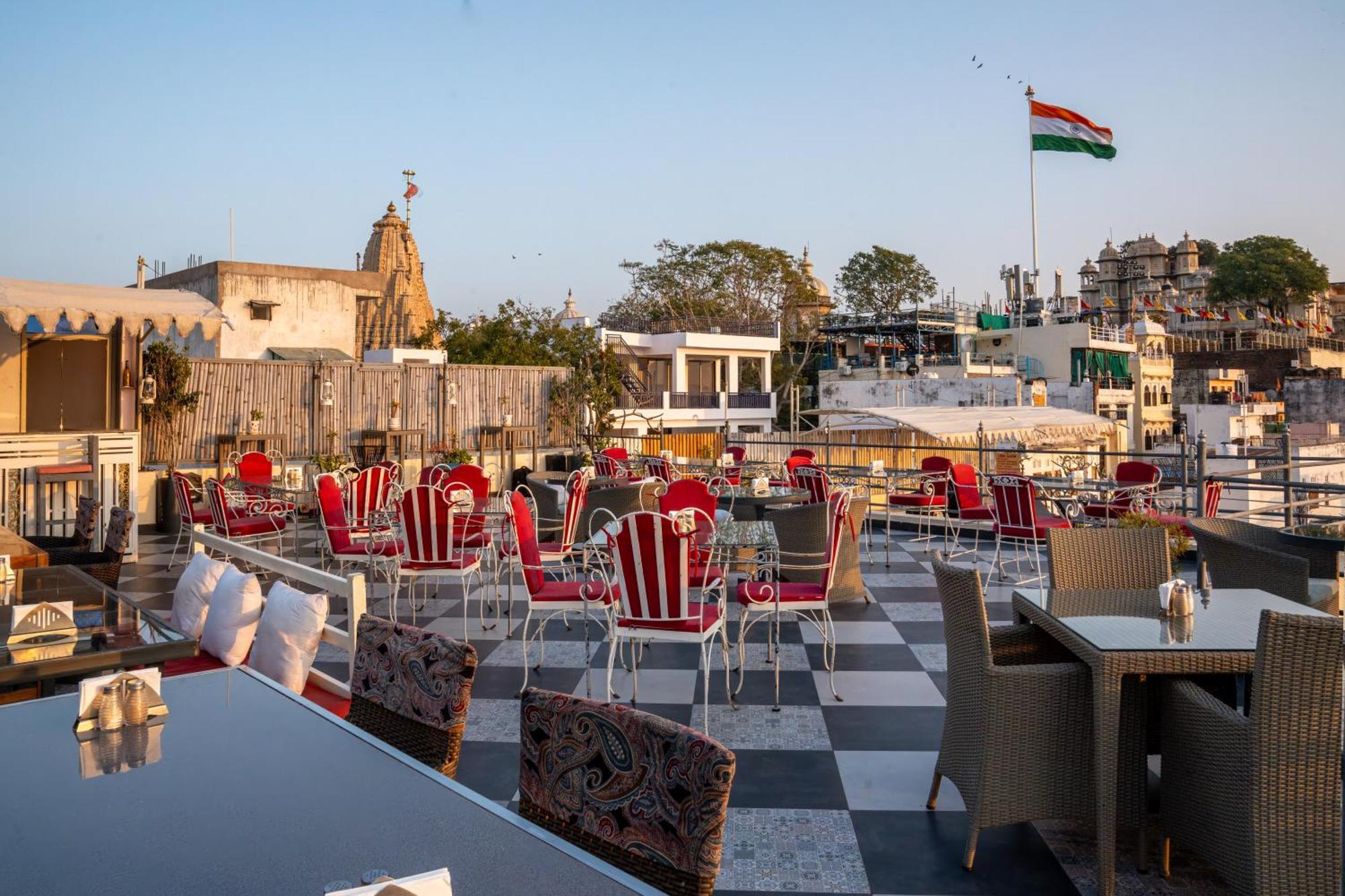 Udaigarh - Udaipur Hotell Exteriör bild