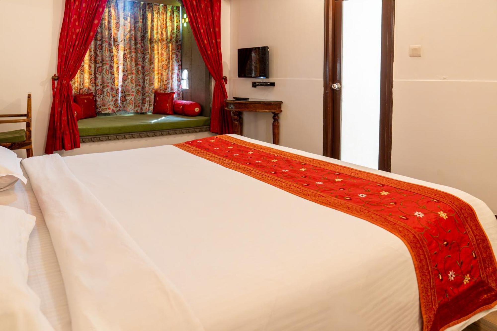 Udaigarh - Udaipur Hotell Exteriör bild